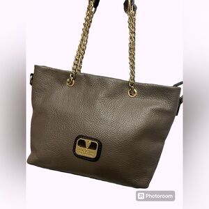 Valentina Made in Italy Genuine buttery soft leather bag/crossbody🔥